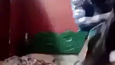 Wild man fucks wife’s mouth and pussy in the desi xxx clip