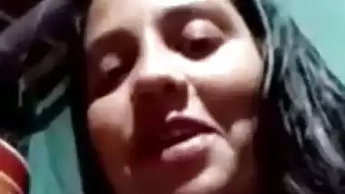 Chubby village aunty shows nude figure on video call