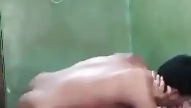 Guy fills stepsister’s pussy with cum in Bangla sex video