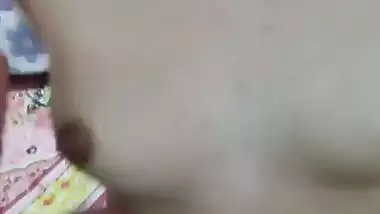 Brown haired cam girl boob pressing and pussy fingering