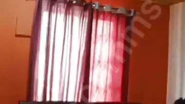 Couple gets drenched in sweat after a hard desi chudai