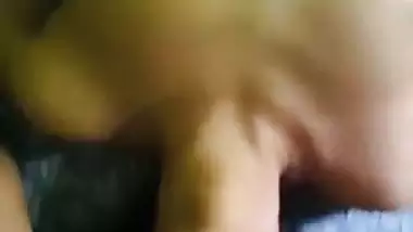 Lover records his GF’s blowjob MMS and fingers her pussy