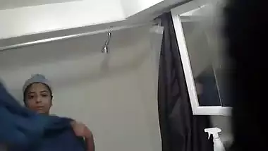 ???? Paki Bhabhi In Shower - Movies.