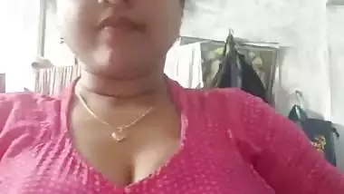 Long boobs aunty stripping blouse and topless