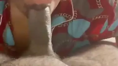 Mumbai girl gives an Indian blowjob to her roommate’s BF