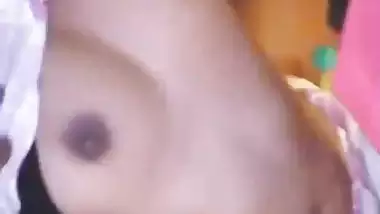 Boyfriend sucking small boobs of virgin girlfriend