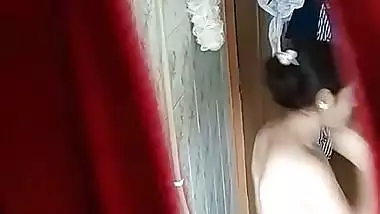 Desi Girl Bathing Video