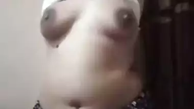 Pakistani bhabhi Rida cheating nude video