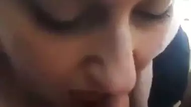 Hijabi lady’s deep Pakistani blowjob to a stranger