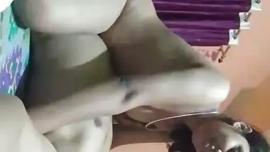 Hot desi beauty riding dick with BF XXX video