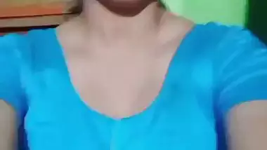 Innocent milk tanker bhabhi stripping blouse and in-skirt