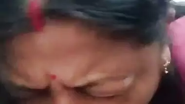 Cute Assamese wife blowjob to husband in running car