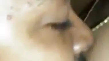 Desi breast sucking MMS