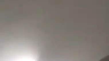 Desi Muslim girl shows boobs and pussy on video call