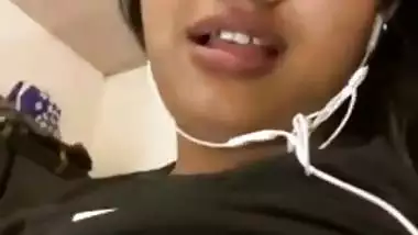 Milf removes her milk and fingers in Tamil video call sex