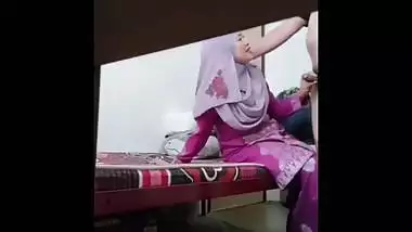 Assamese Muslim girl’s hidden sex MMS