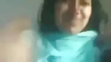 College GF exposing naked for BF to avoid breakup