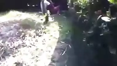 Couple Romance In Park - Movies. video3porn3