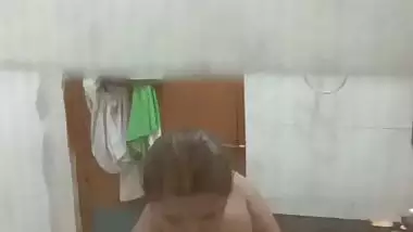 Huge boobs MILF naked in the bathroom viral MMS