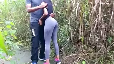 Big Ass Girlfriend Fucked In The Bushes By Horny Lover