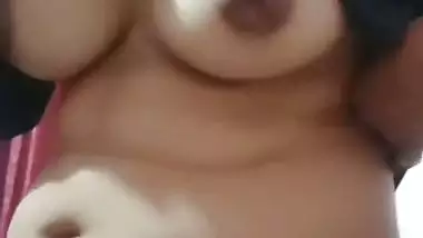 Sexy maal naked show for her boyfriend viral MMS