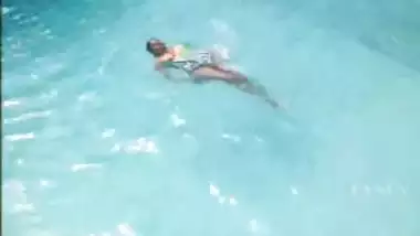 Madnika Hot Cleavage - Movies.