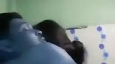 Skinny Desi girl lets boyfriend make MMS video during XXX coupling