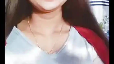 Girlfriend in glasses stands nude in bathroom viral xxx