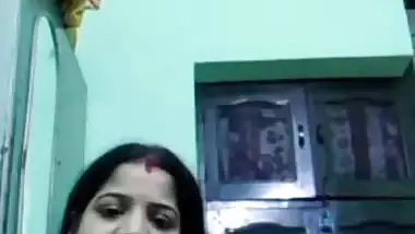 Milky boobs unsatisfied bhabhi viral nude show