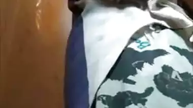 Horny desi girl fingering in bathroom clip