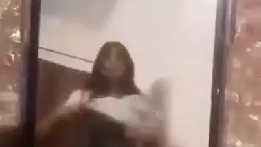 Live cam girl Riya nude video recorded by client