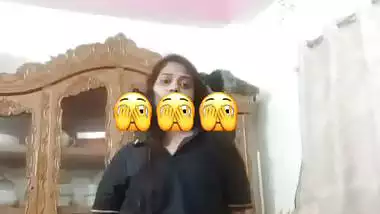 Bengali girl striptease dancing and nude pussy rubbing