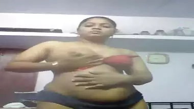 Desi self records her dress changing video