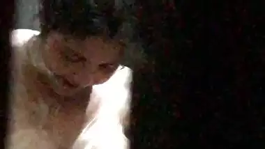 Son peeping mom bath and recording for masturbation